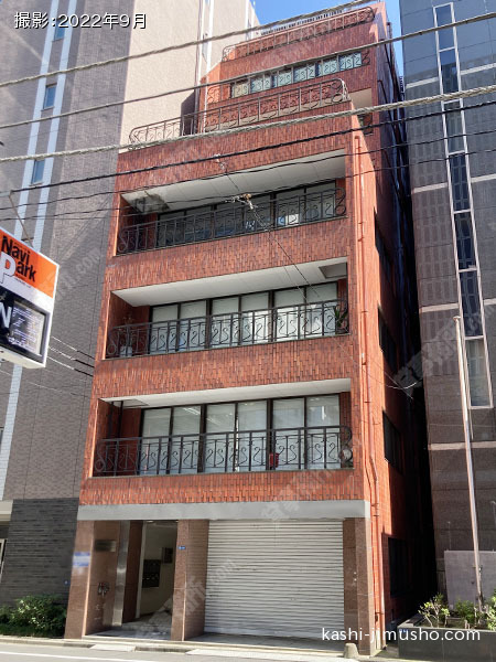 京橋YAHATAビルの外観