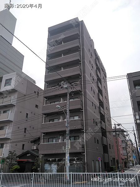 小川ビルの外観