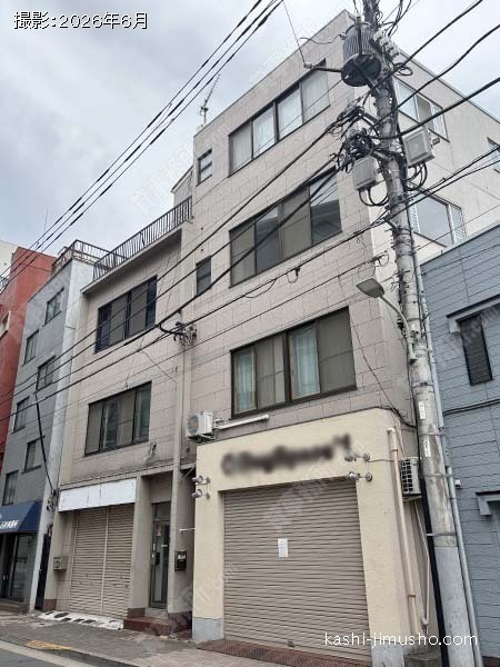 三進ビルの外観