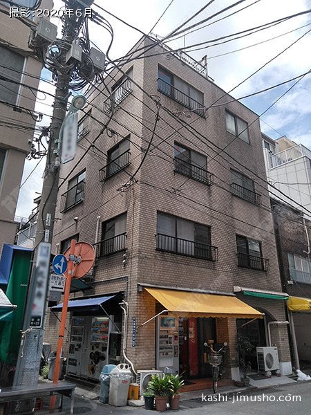 Kビルの外観