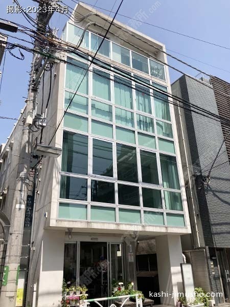 エフワン北参道の外観
