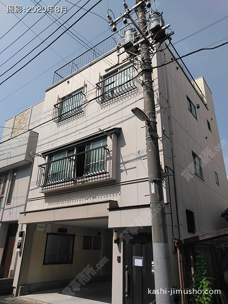 梅田ビルの外観