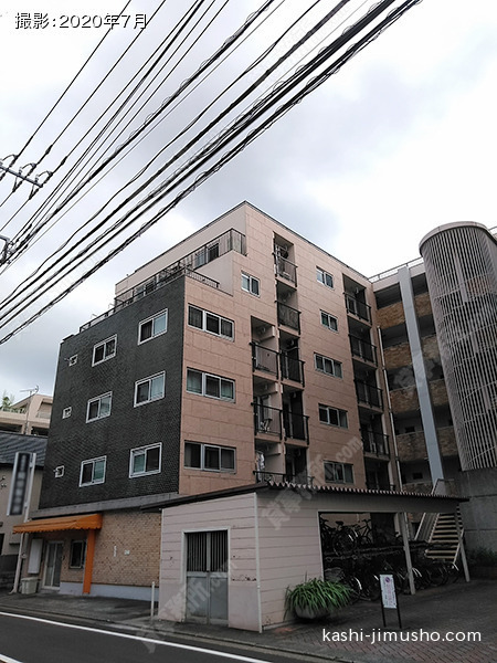 ニューミタカマンションの外観