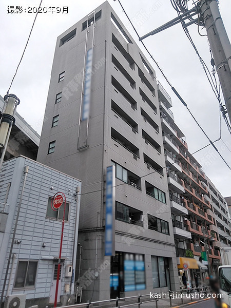 安原ビルの外観