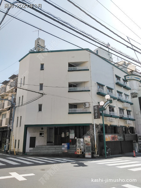 鳩森ビルの外観