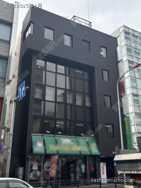 都築ビルの外観