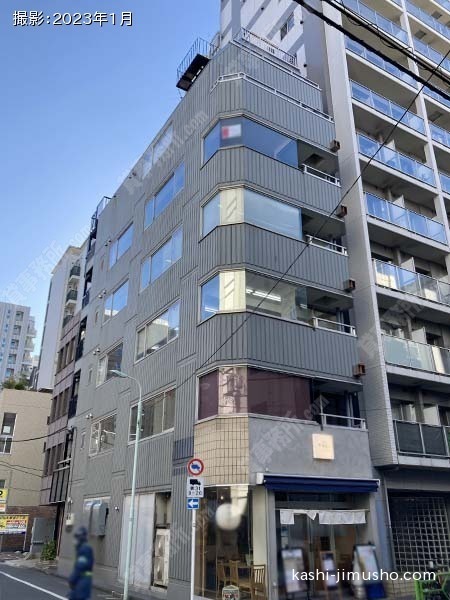 鈴木ビル 鈴木ビルの外観