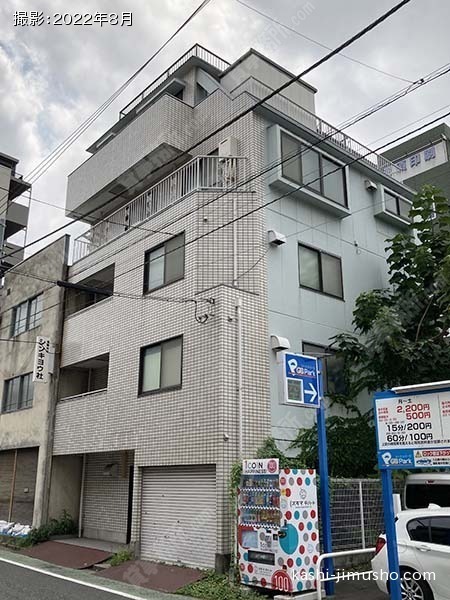 内田ビルの外観