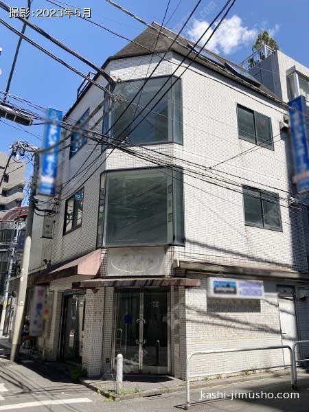 神田神保町一棟貸ビルの外観