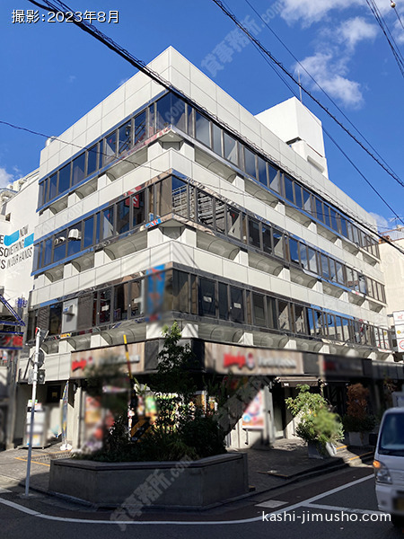 下北沢ビッグベンの外観