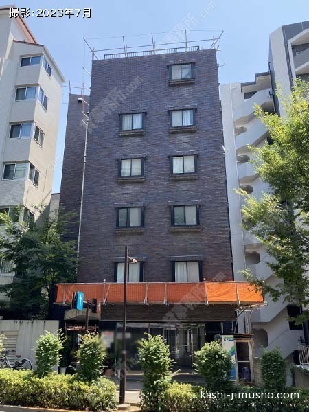 YRビルの外観