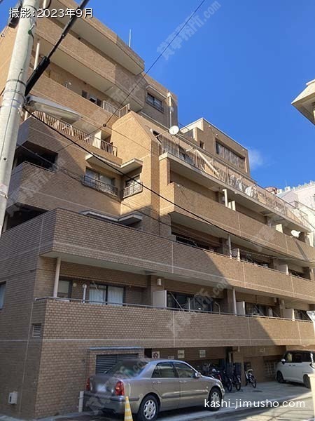 三幸ハイツの外観