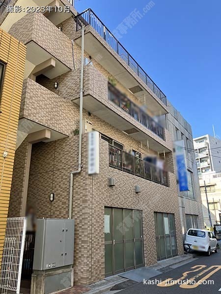 保坂ビルの外観