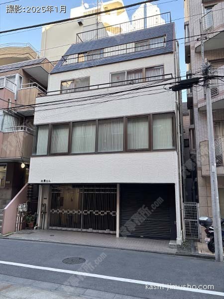 大塚ビルの外観
