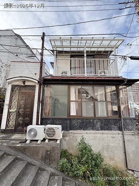 新宿区上落合二丁目戸建ての外観