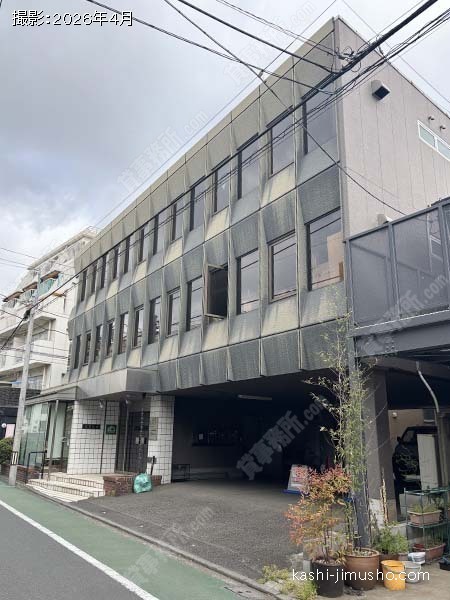 住吉ビルの外観