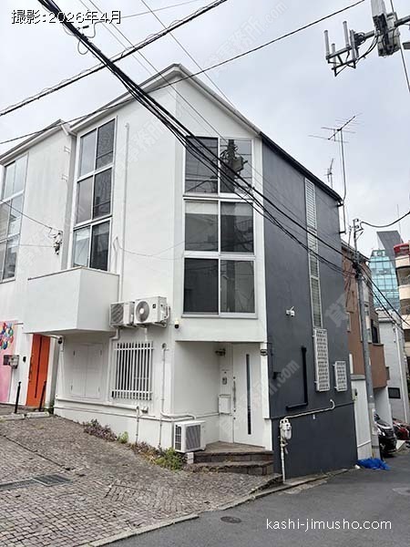 DUAL神宮前の外観