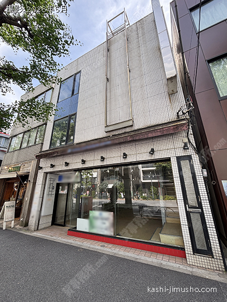 CUE神保町の外観
