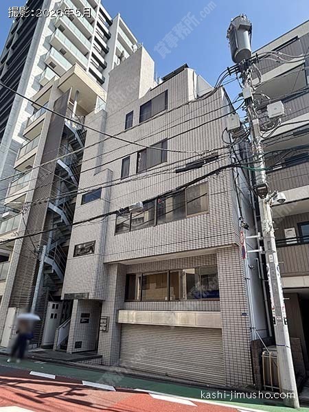 中崎ビルの外観