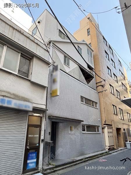 岩﨑ビルの外観