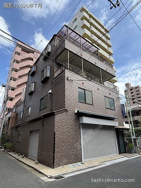 亀沢3丁目倉庫の外観