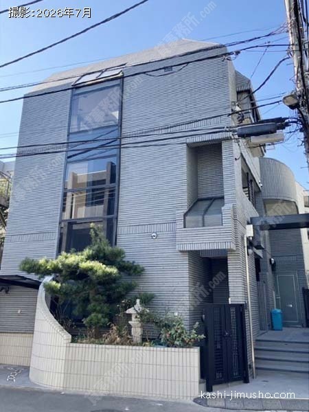 岡本ビルの外観