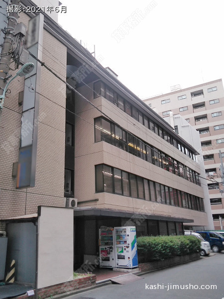 近源ビルの外観