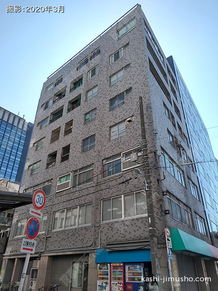 島鶴ビルの外観
