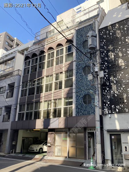 山脇ビルの外観